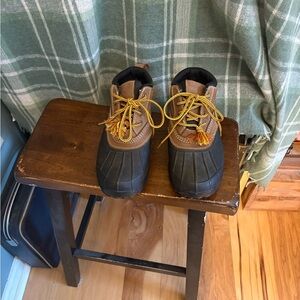 L.L. Bean Storm Chaser lace up short boots 9.5